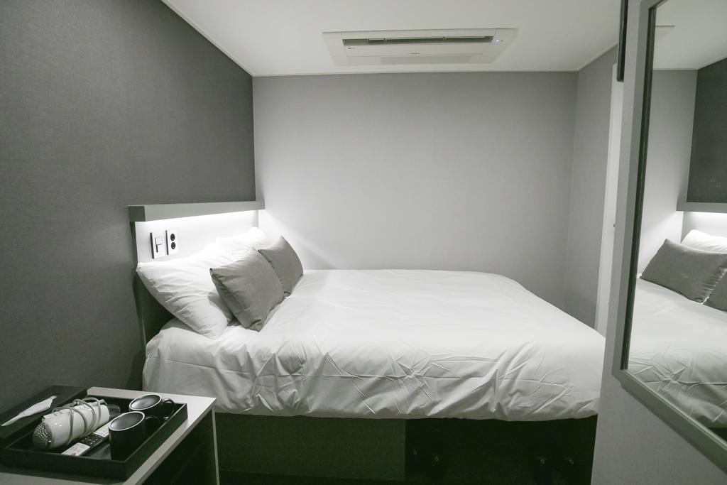 Philstay Myeongdong Station Seul Exterior foto